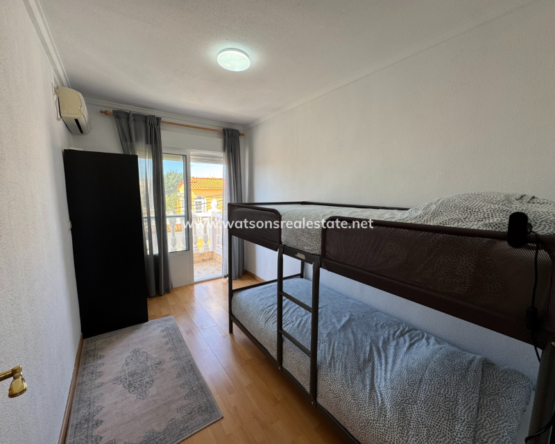 Resale - Reinhaus - Urb. La Marina