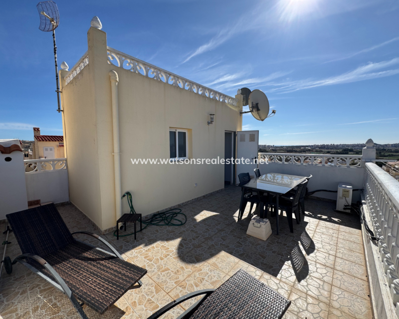 Resale - Reinhaus - Urb. La Marina