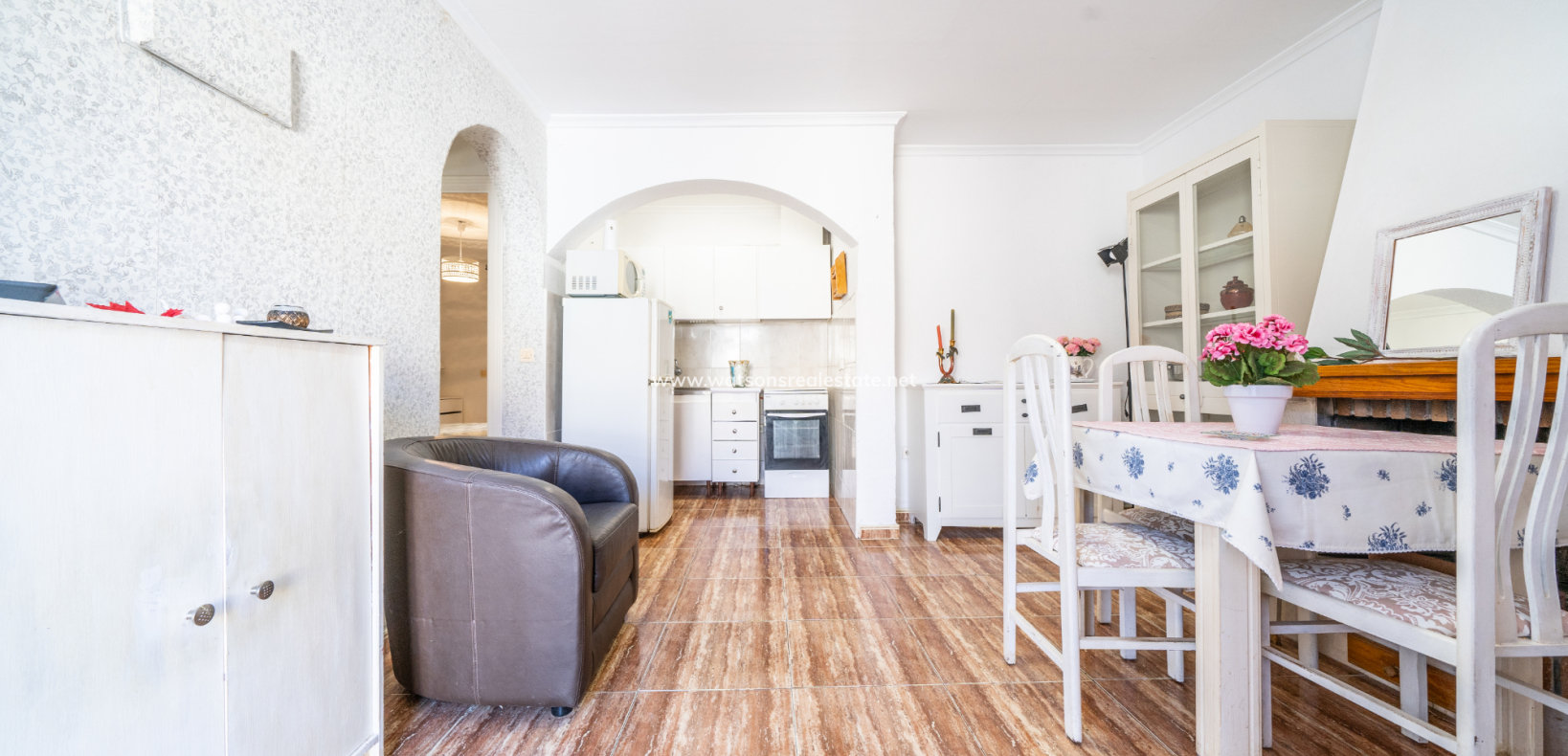 Resale - Reinhaus - Urb. La Marina