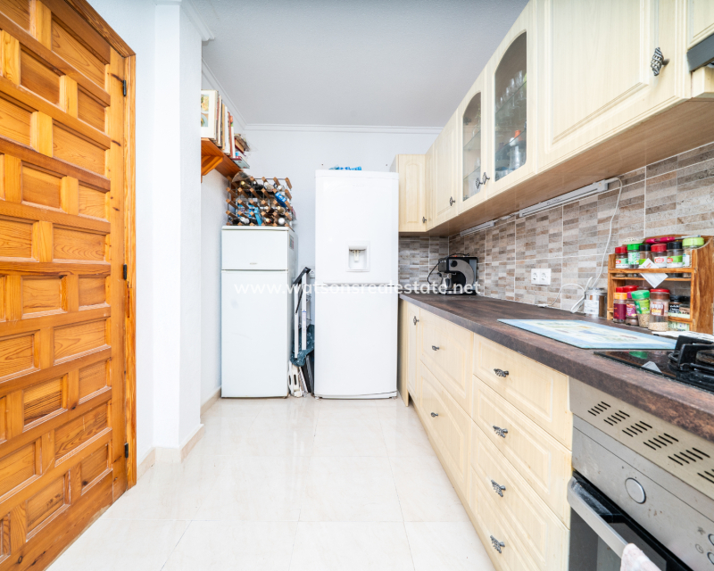 Resale - Reinhaus - Urb. La Marina