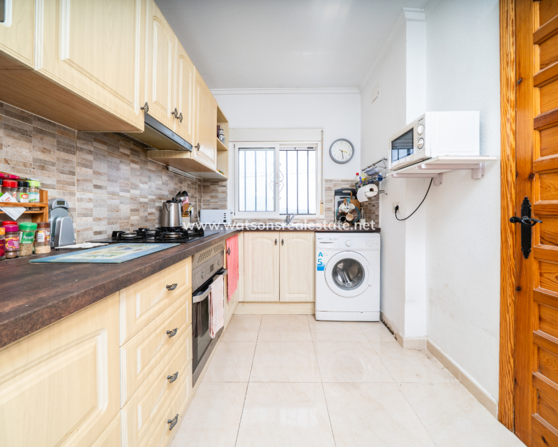 Resale - Reinhaus - Urb. La Marina