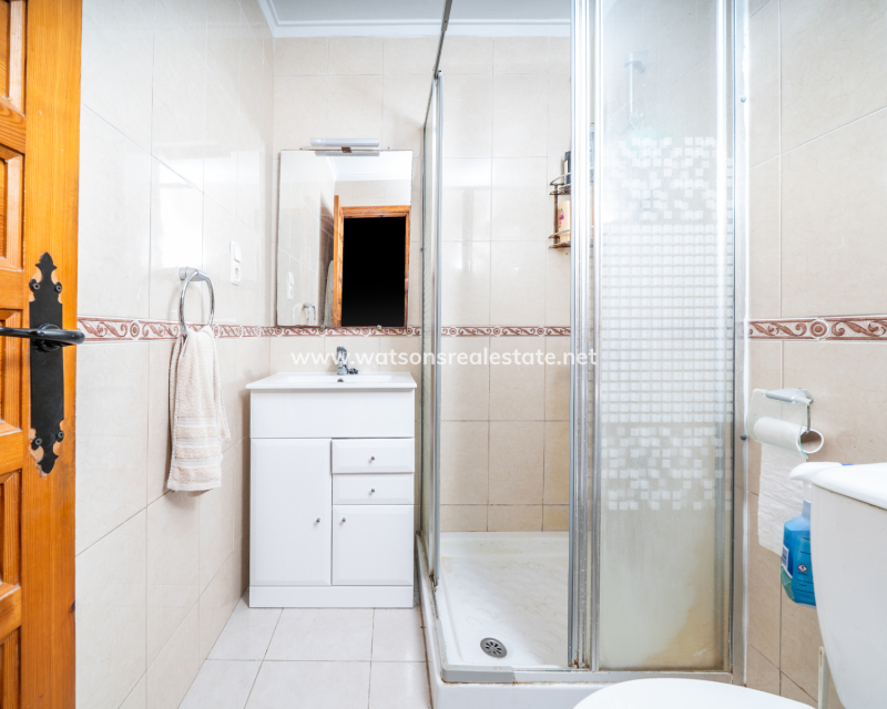 Resale - Reinhaus - Urb. La Marina