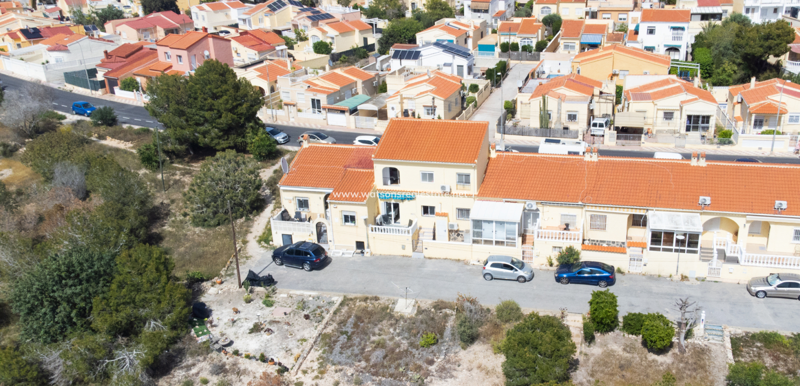 Resale - Reinhaus - Urb. La Marina