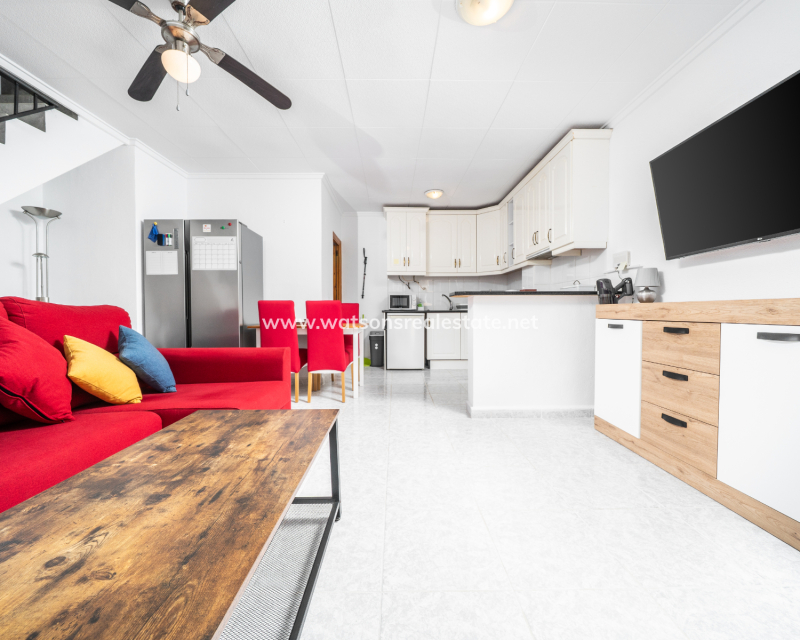 Resale - Reinhaus - Urb. La Marina