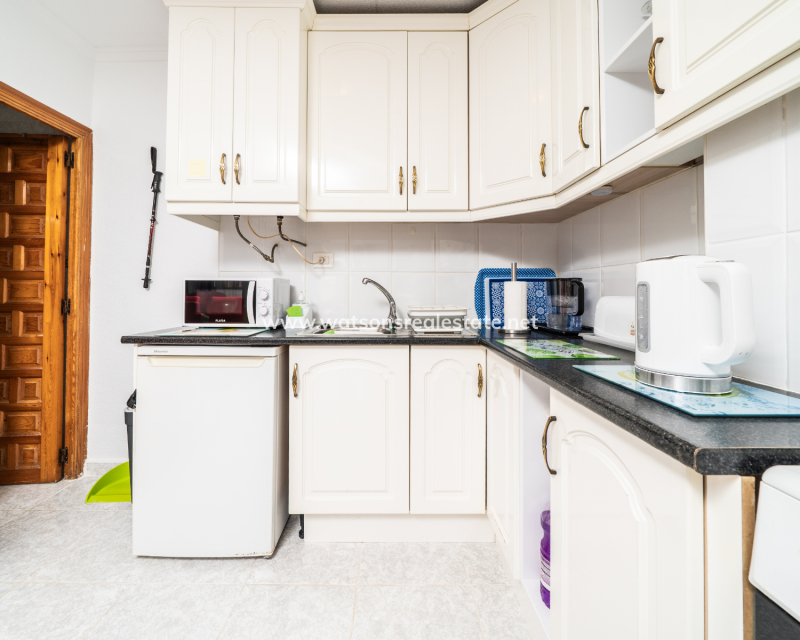 Resale - Reinhaus - Urb. La Marina