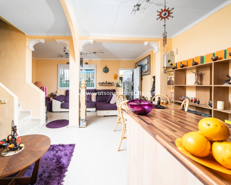 Resale - Reinhaus - Urb. La Marina