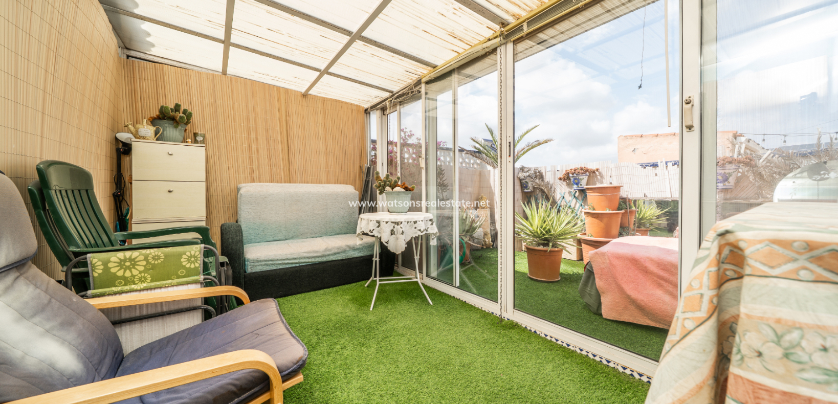 Resale - Reinhaus - Urb. La Marina