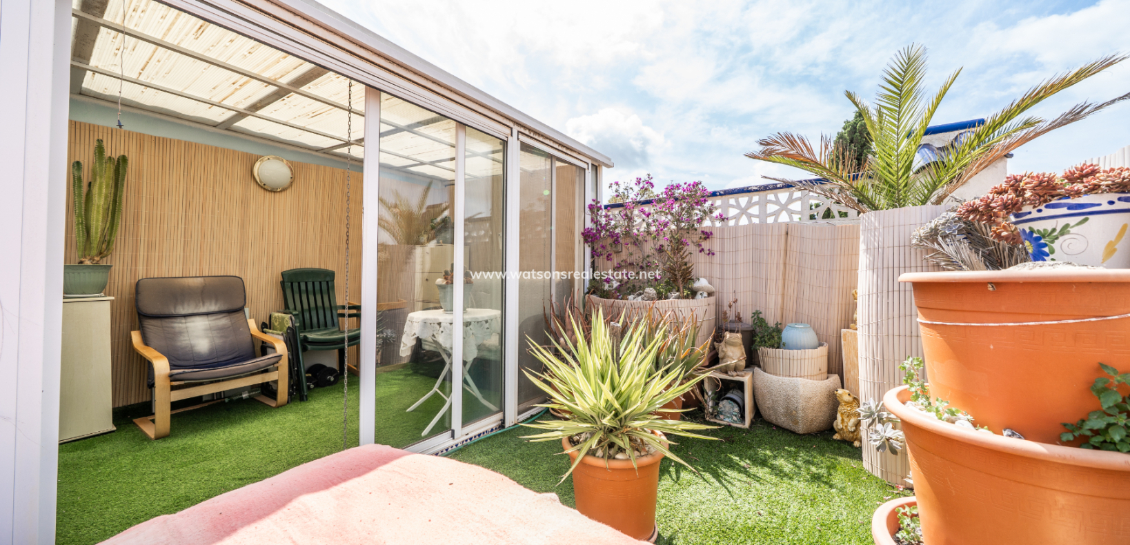 Resale - Reinhaus - Urb. La Marina
