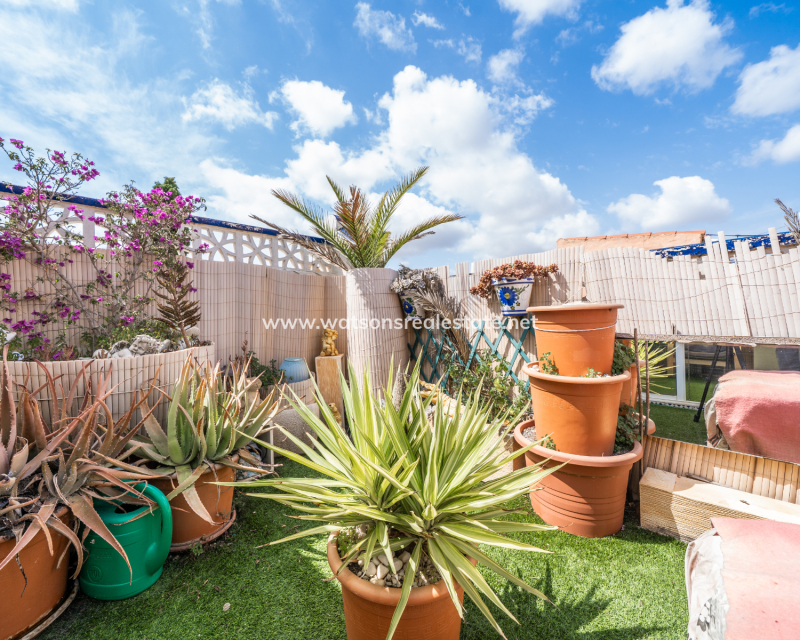 Resale - Reinhaus - Urb. La Marina