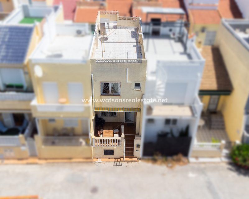 Resale - Reinhaus - Urb. La Marina