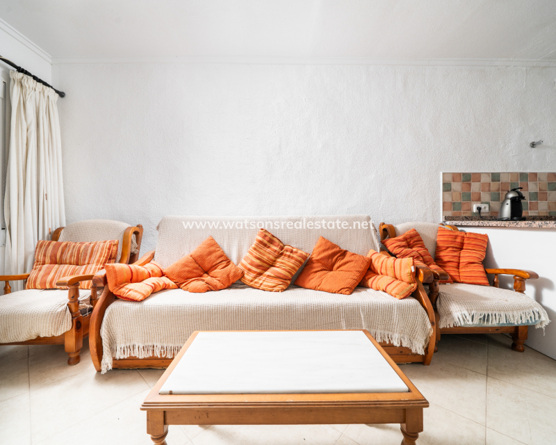 Resale - Reinhaus - Urb. La Marina