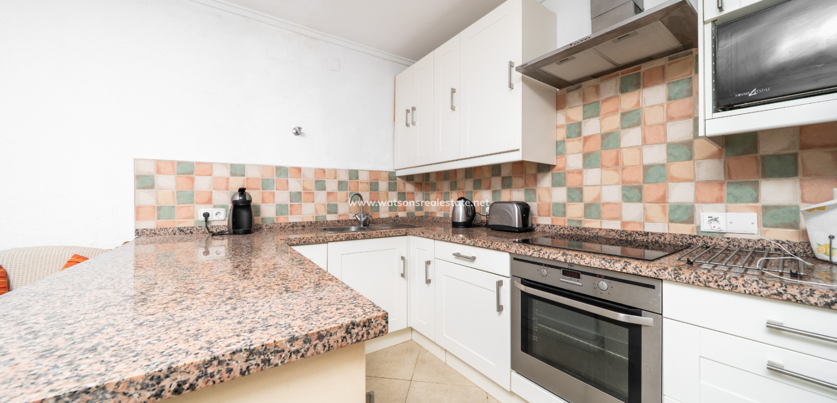 Resale - Reinhaus - Urb. La Marina