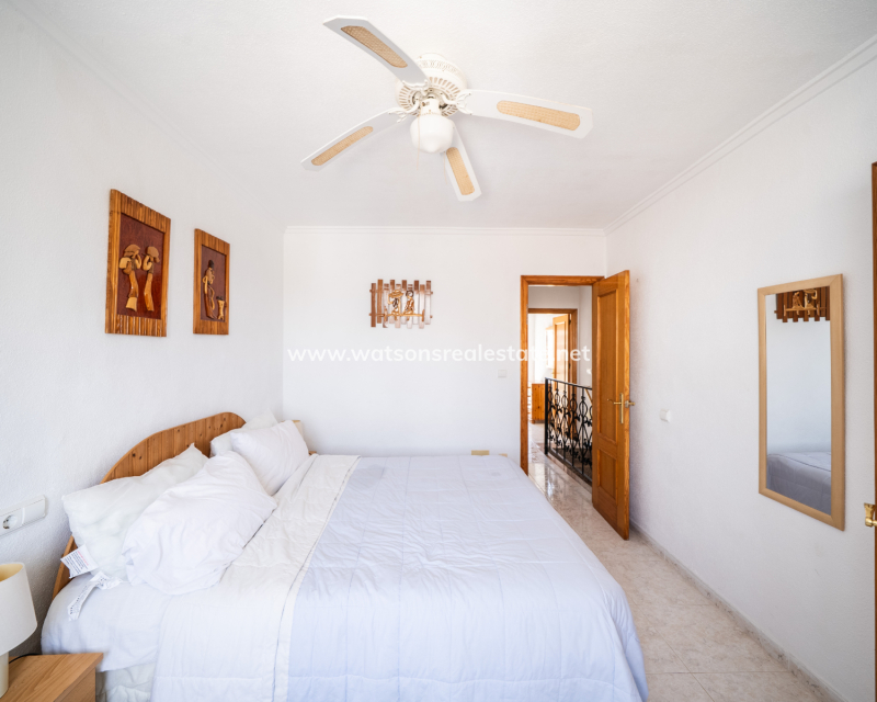 Resale - Reinhaus - Urb. La Marina