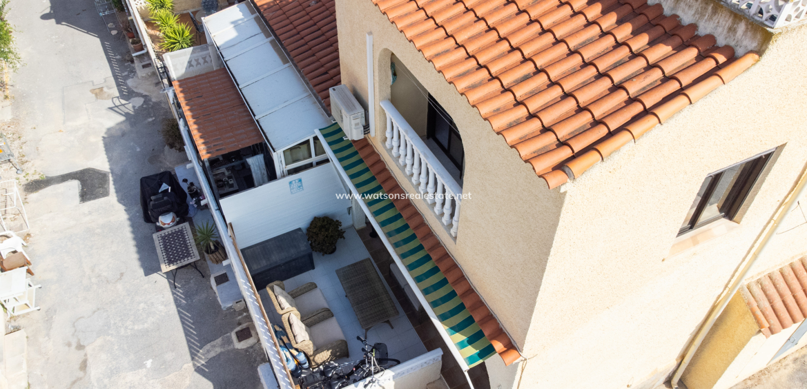 Resale - Reinhaus - Urb. La Marina
