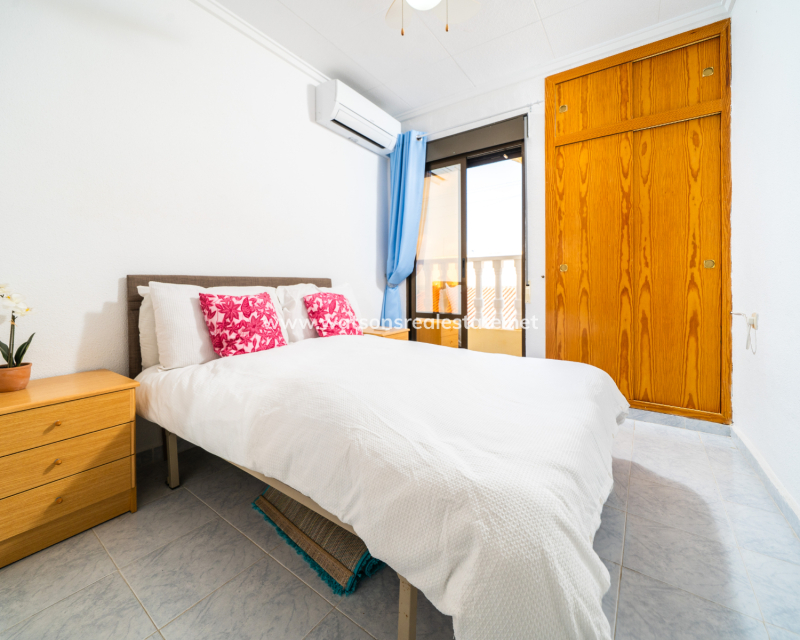 Resale - Reinhaus - Urb. La Marina