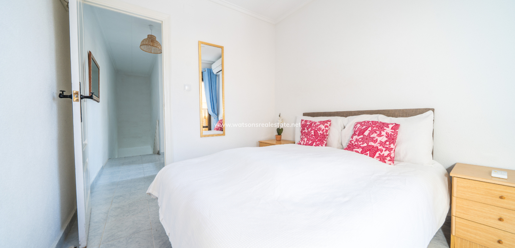 Resale - Reinhaus - Urb. La Marina
