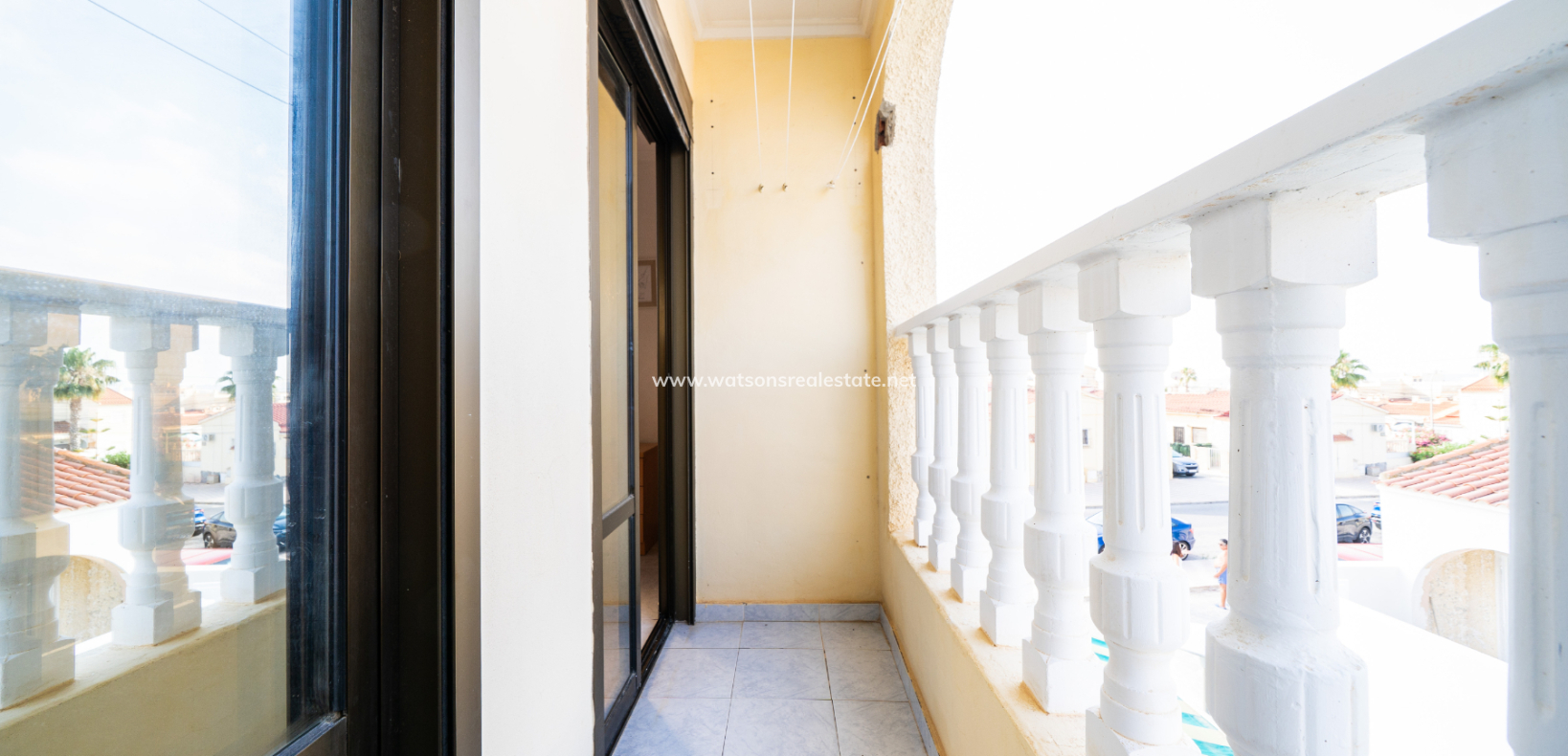 Resale - Reinhaus - Urb. La Marina