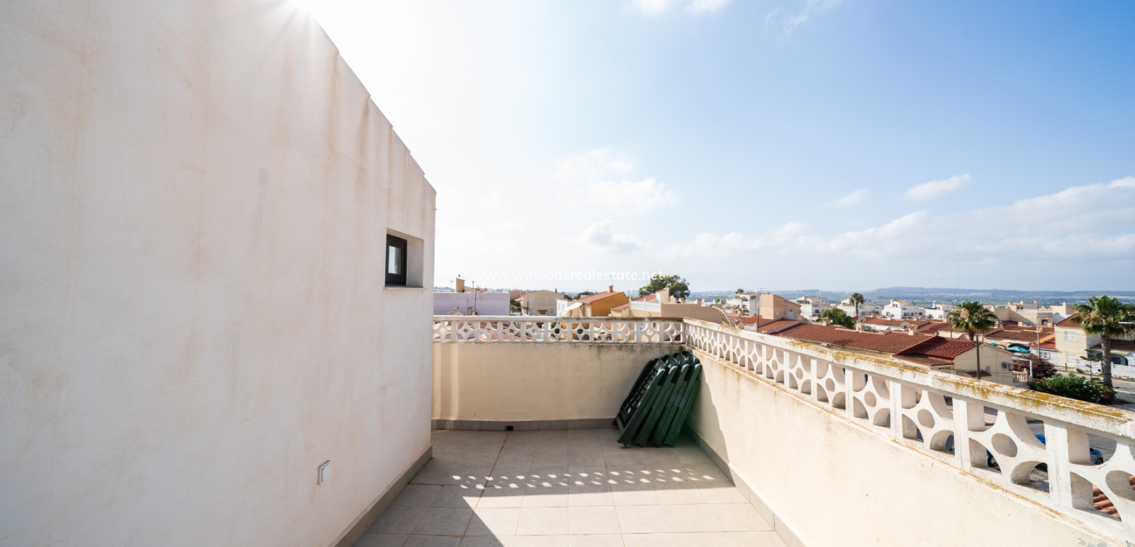 Resale - Reinhaus - Urb. La Marina