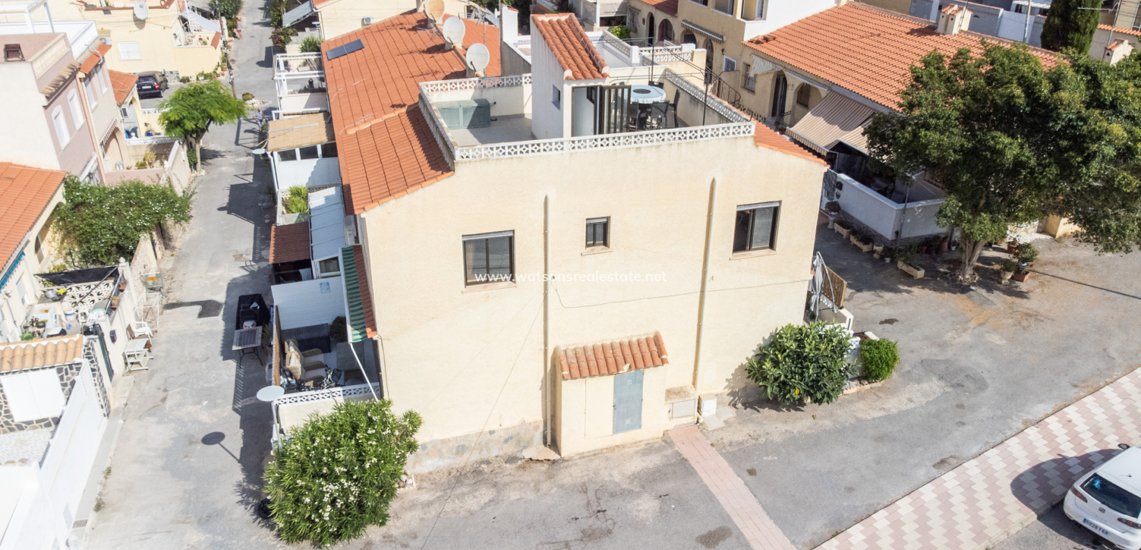 Resale - Reinhaus - Urb. La Marina