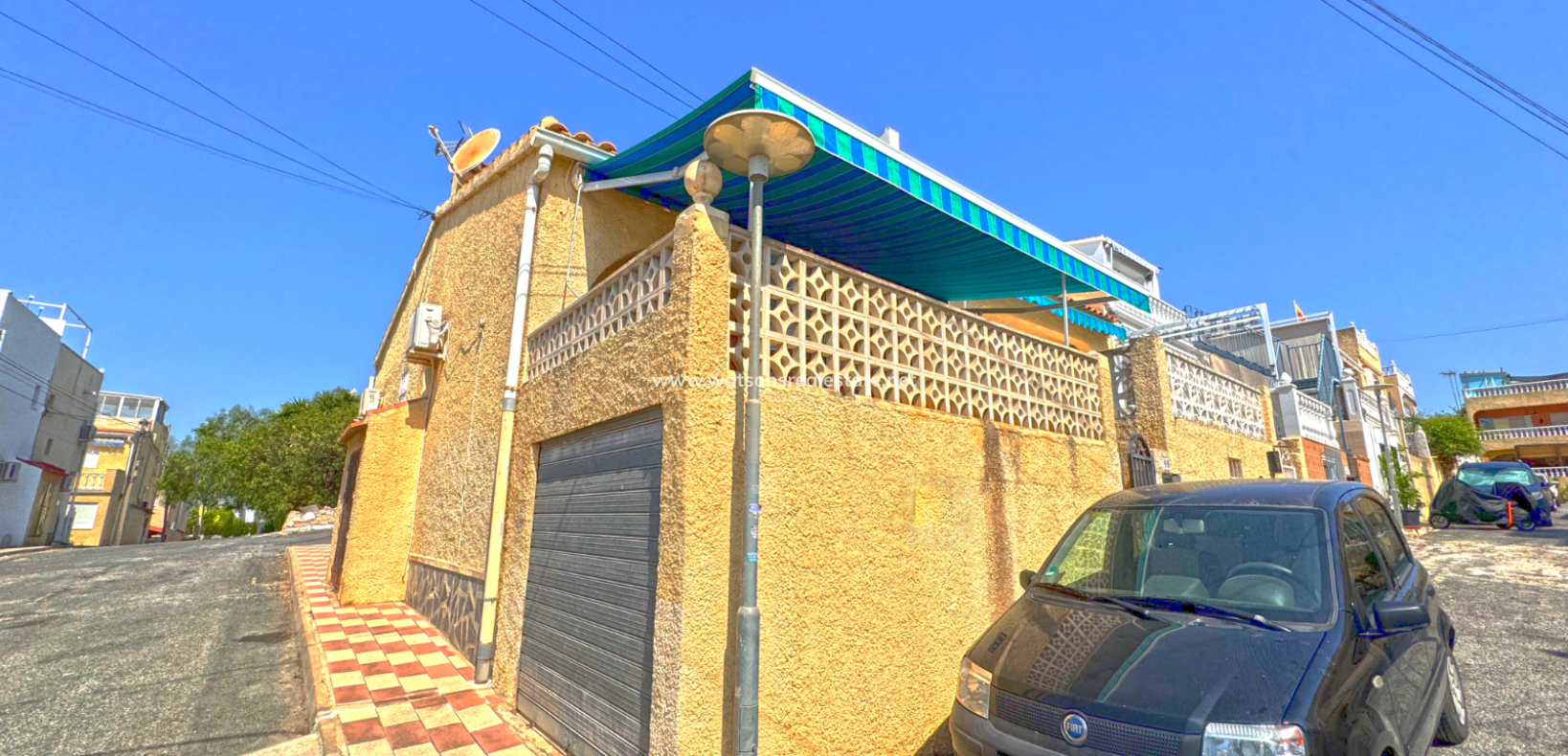 Resale - Reinhaus - Urb. La Marina