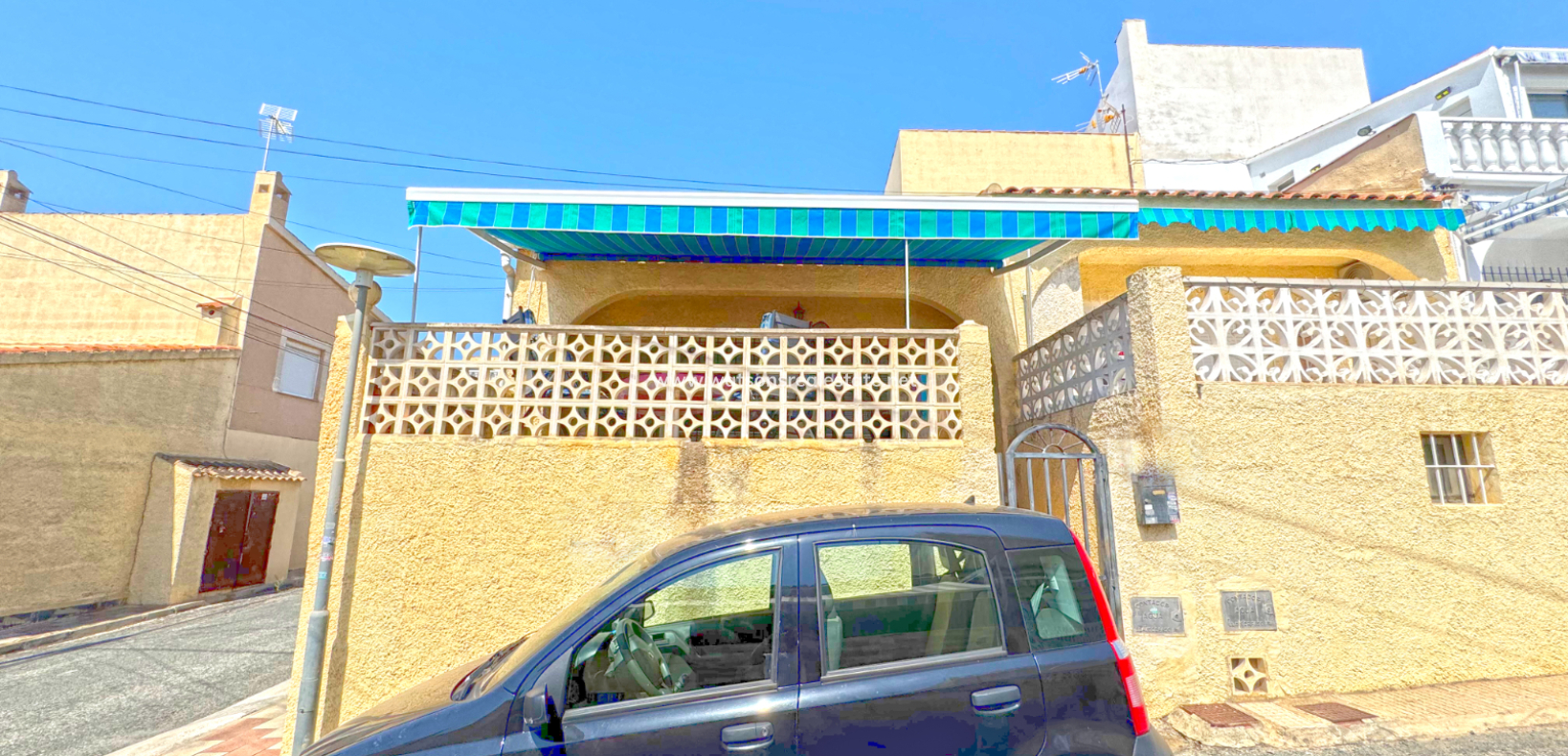 Resale - Reinhaus - Urb. La Marina