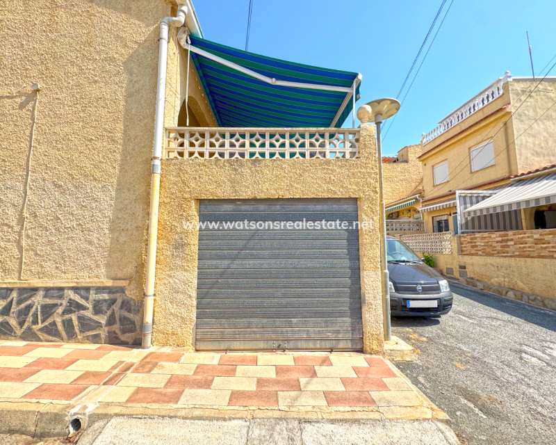 Resale - Reinhaus - Urb. La Marina