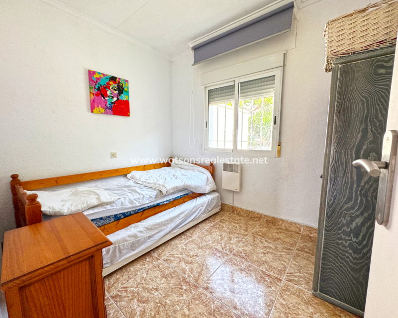 Resale - Reinhaus - Urb. La Marina