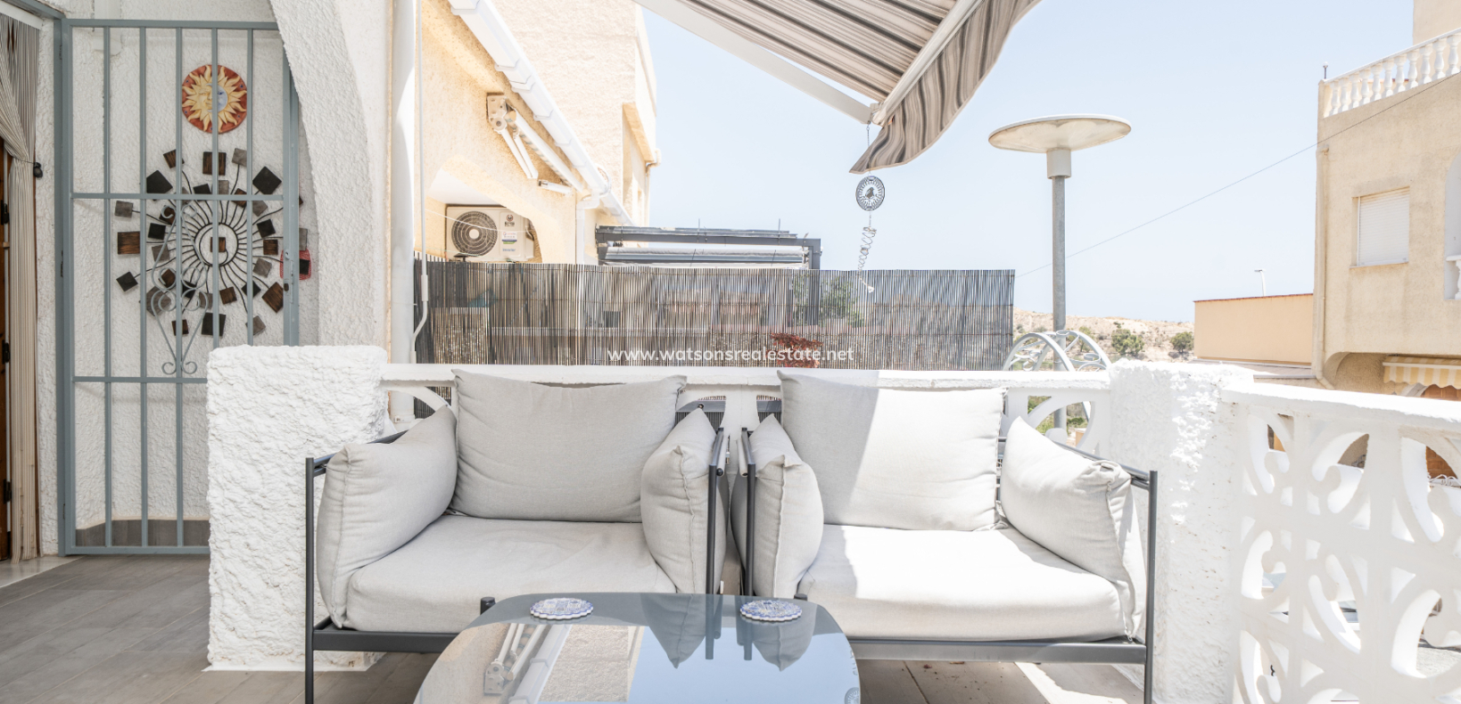 Resale - Reinhaus - Urb. La Marina