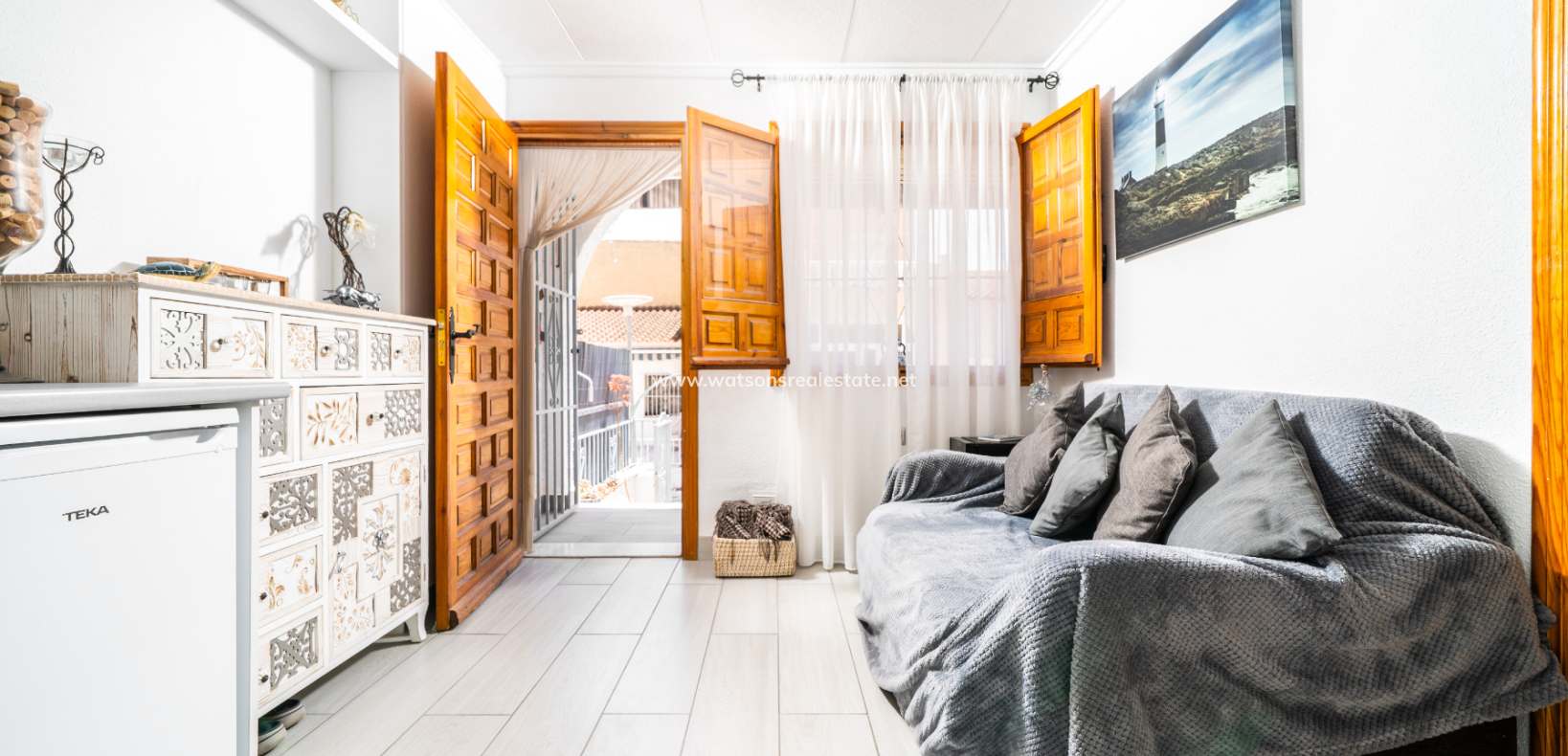 Resale - Reinhaus - Urb. La Marina