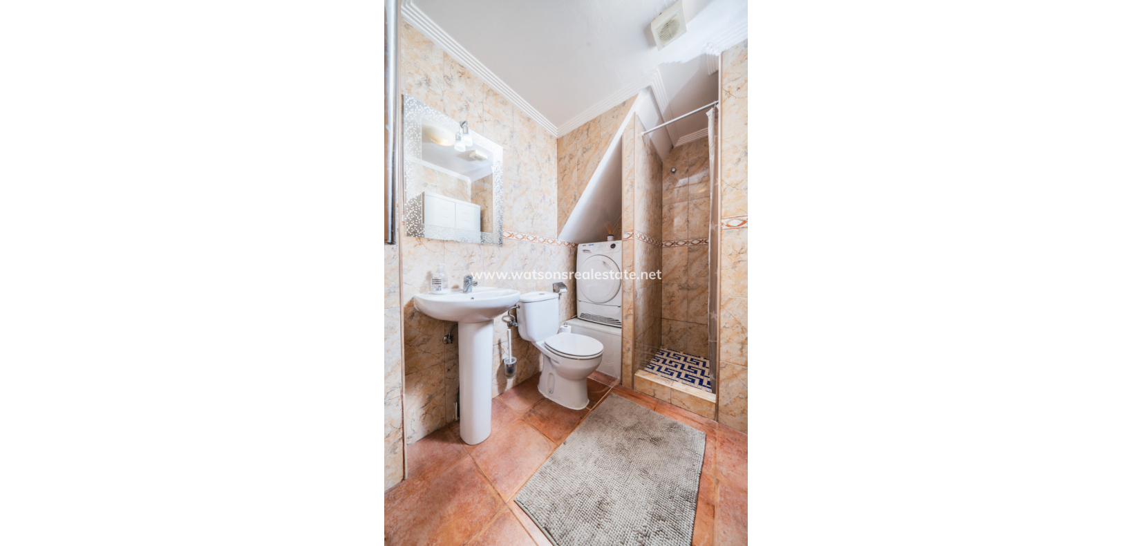 Resale - Reinhaus - Urb. La Marina