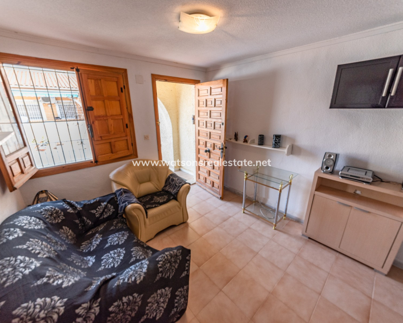 Resale - Reinhaus - Urb. La Marina