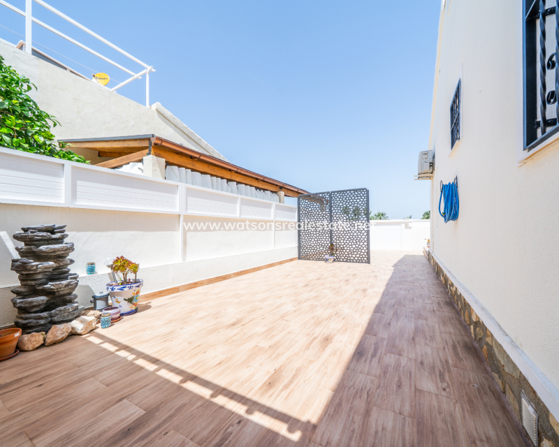 Resale - Semi-Detached - Daya Nueva