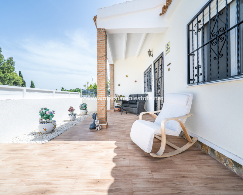 Resale - Semi-Detached - Daya Nueva