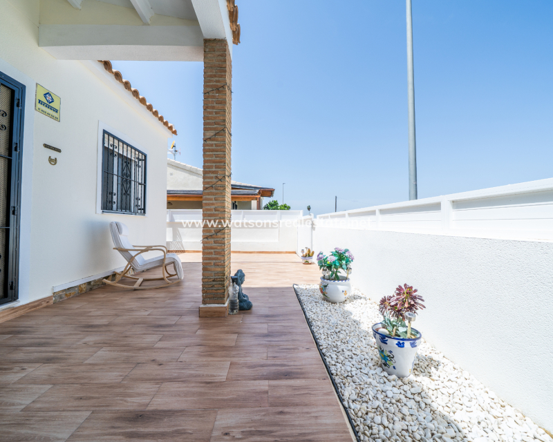 Resale - Semi-Detached - Daya Nueva