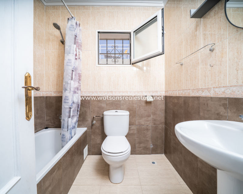 Resale - Semi-Detached - Daya Nueva
