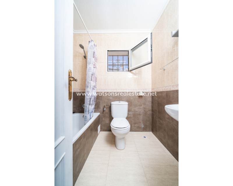 Resale - Semi-Detached - Daya Nueva