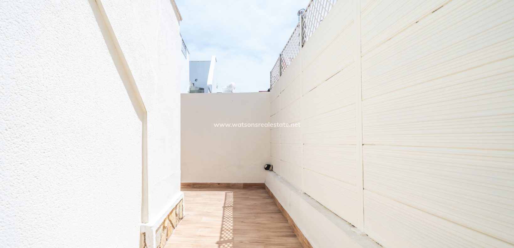 Resale - Semi-Detached - Daya Nueva