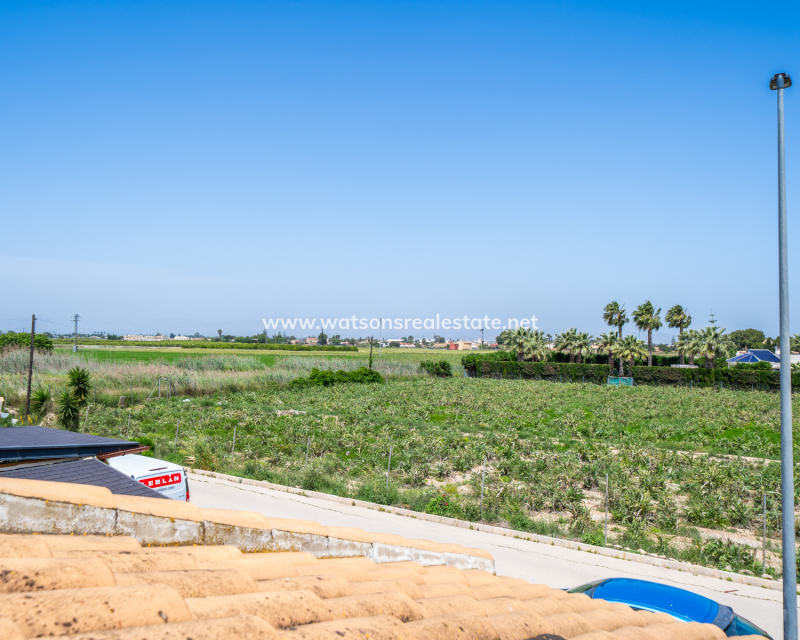 Resale - Semi-Detached - Daya Nueva