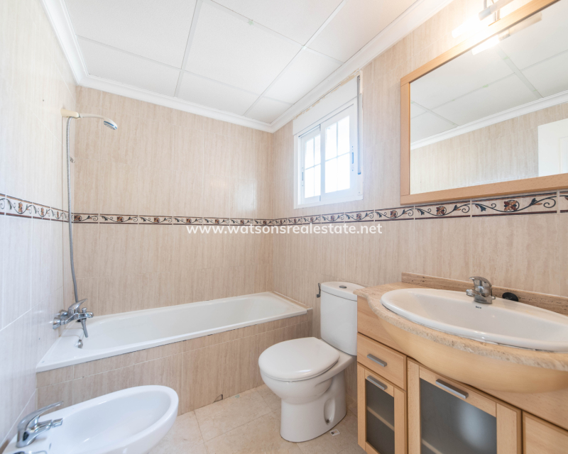 Resale - Semi-Detached - Urb. El Oasis - La Marina