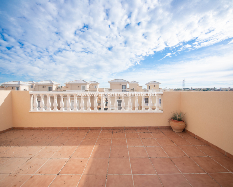 Resale - Semi-Detached - Urb. El Oasis - La Marina