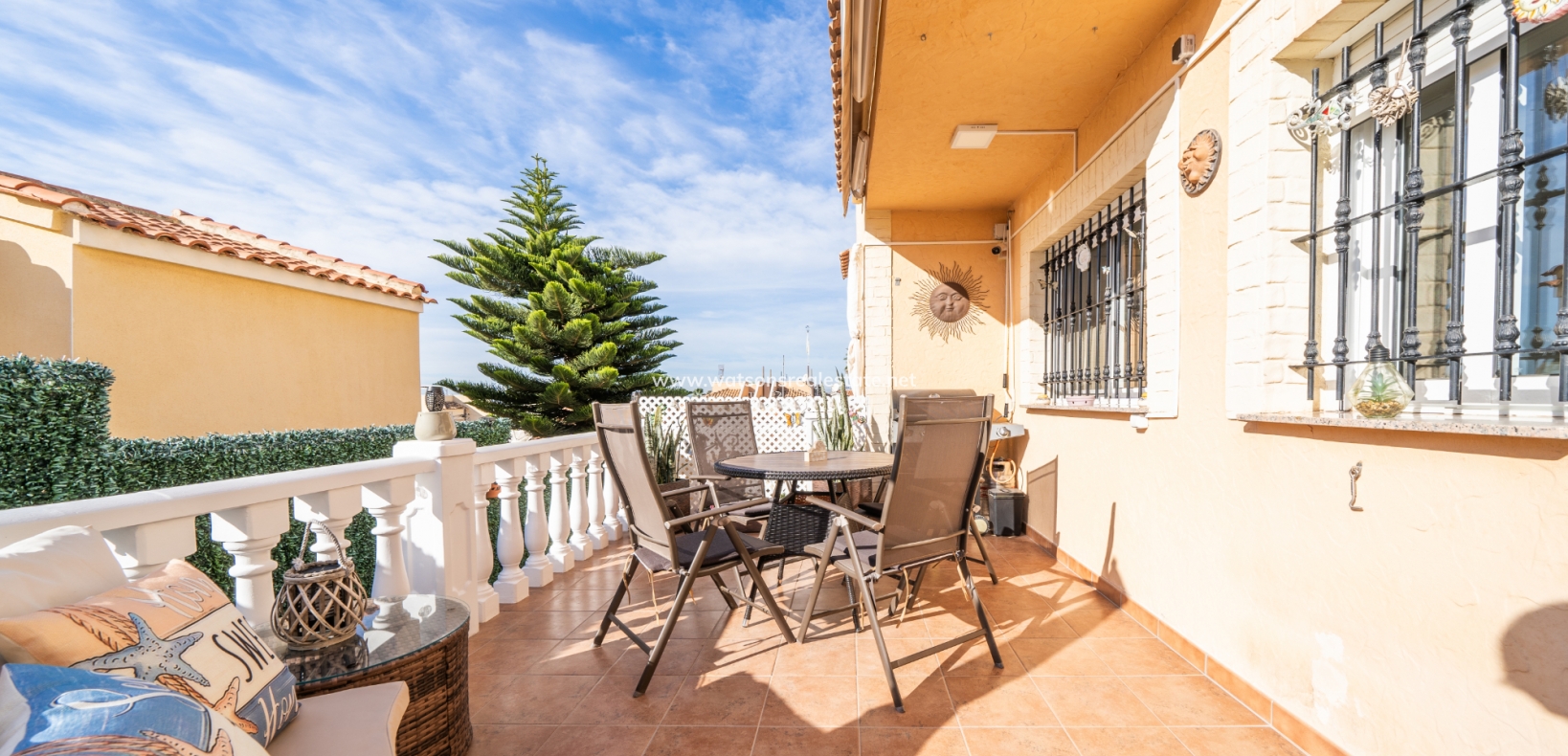 Resale - Semi-Detached - Urb. La Marina