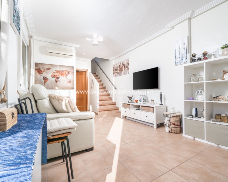 Resale - Semi-Detached - Urb. La Marina