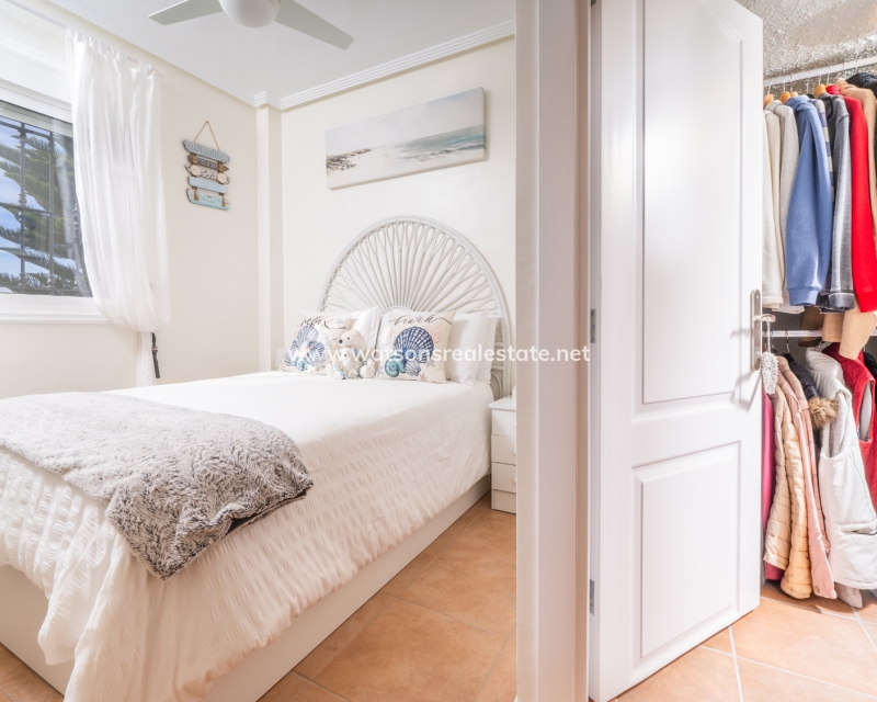 Resale - Semi-Detached - Urb. La Marina