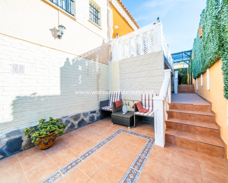 Resale - Semi-Detached - Urb. La Marina