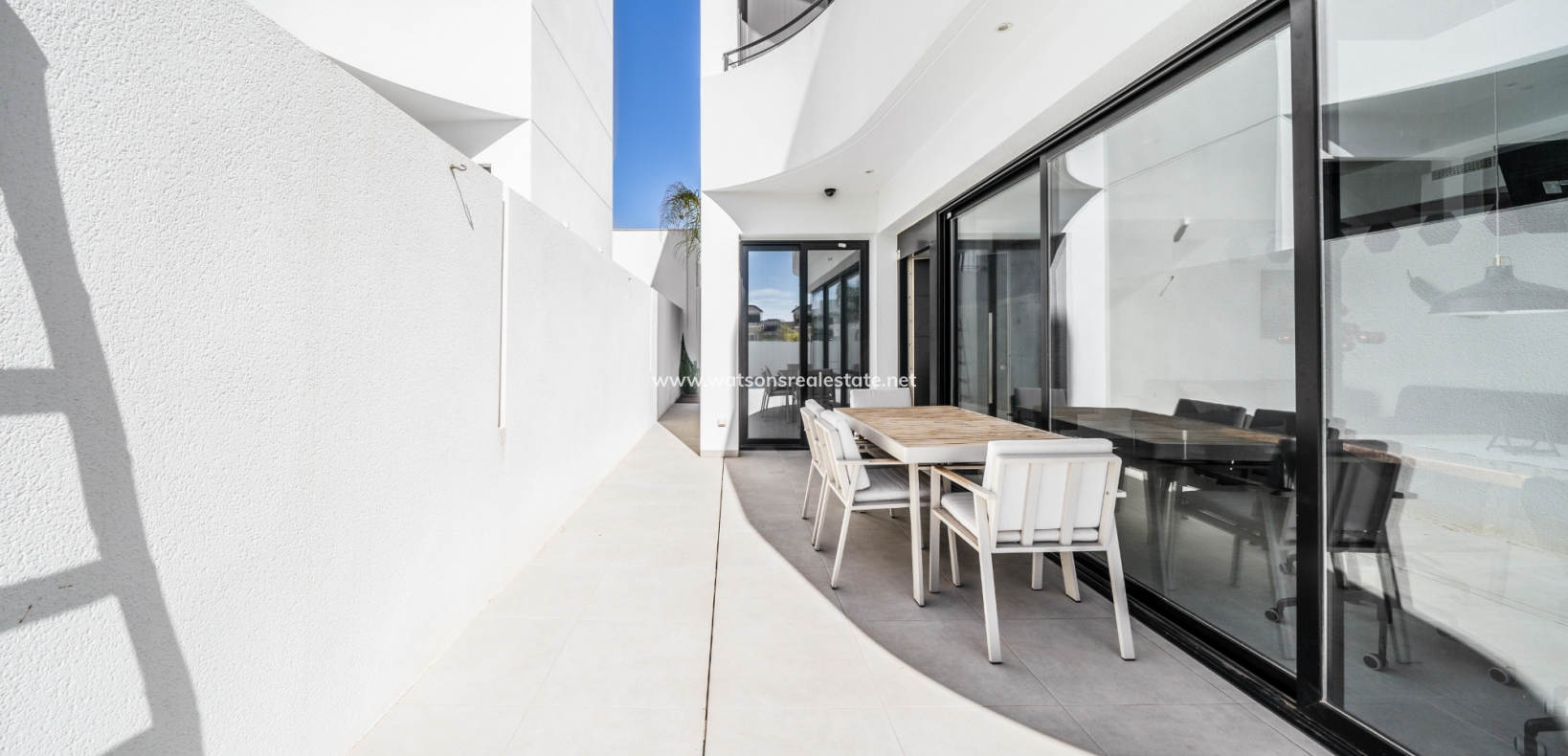 Resale - Semi-Detached - Urb. La Marina