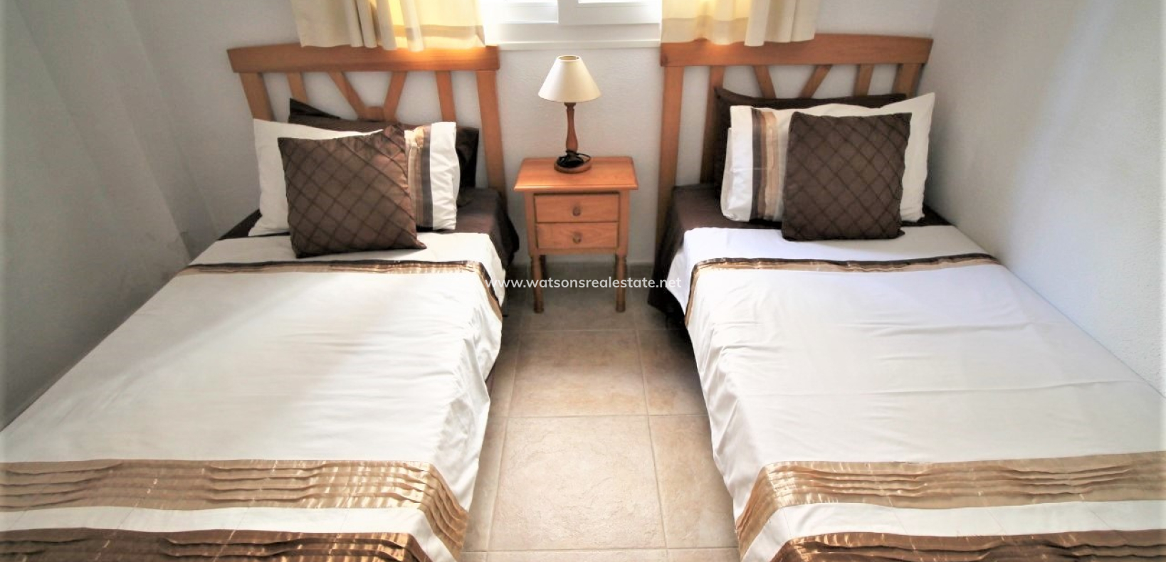 Resale - Semi-Detached - Urb. La Marina
