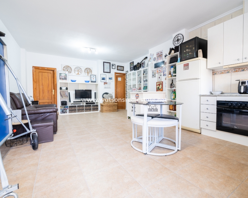 Resale - Semi-Detached - Urb. La Marina