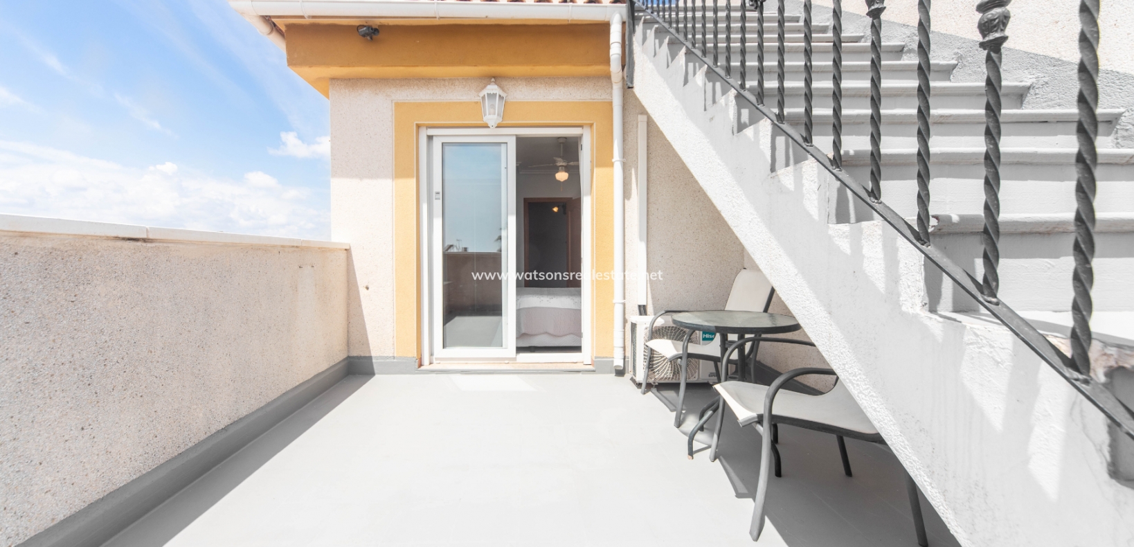 Resale - Semi-Detached - Urb. La Marina