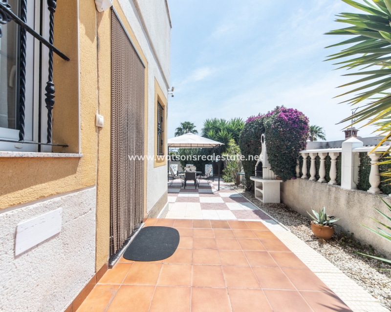 Resale - Semi-Detached - Urb. La Marina