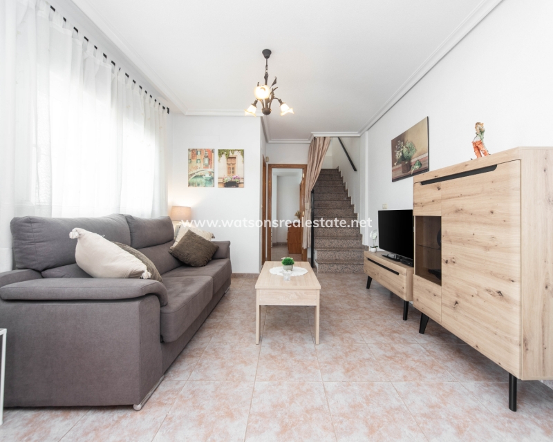 Resale - Semi-Detached - Urb. La Marina